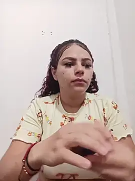 Mommy-Hot online show from April 2026 01:47:02 PM