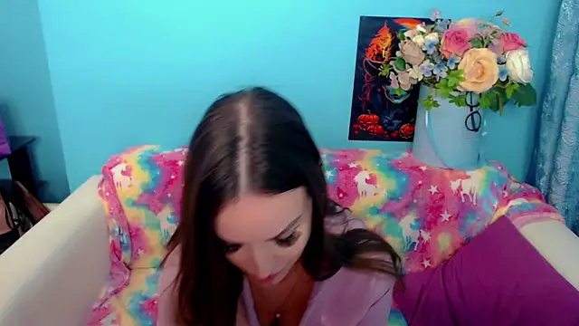 LindaaLu online show from March 2025 07:42:02 AM