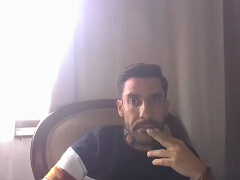 elkike1980 online show from July 2026 05:53:02 PM