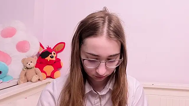 PollyBeev online show from June 2026 07:46:02 AM