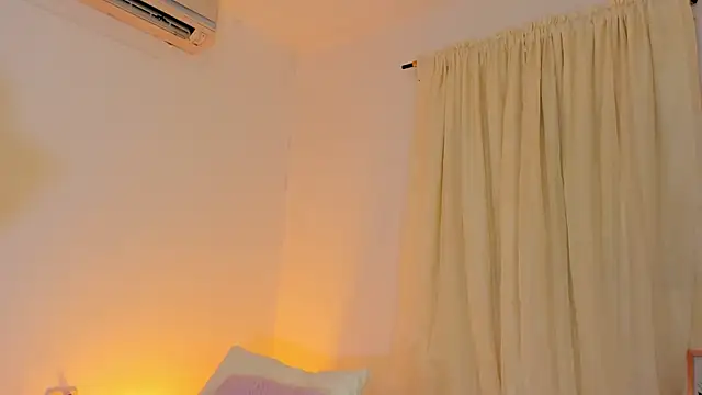 ninaht online show from April 2026 09:04:02 PM