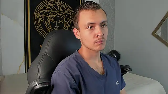 Desmon Clark online show from January 2025 02:04:01 AM