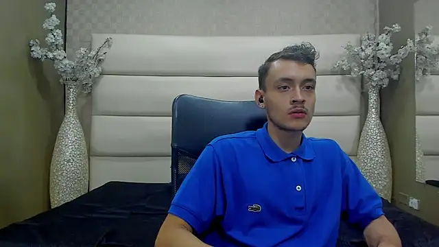 Desmon Clark online show from March 2025 04:27:02 AM