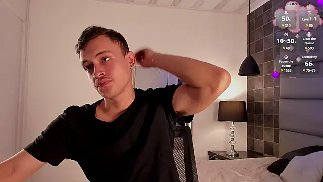 Desmon Clark online show from March 2025 10:16:01 PM