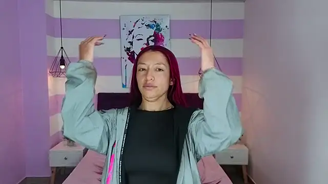 Scarlett  bell online show from April 2026 11:43:01 AM