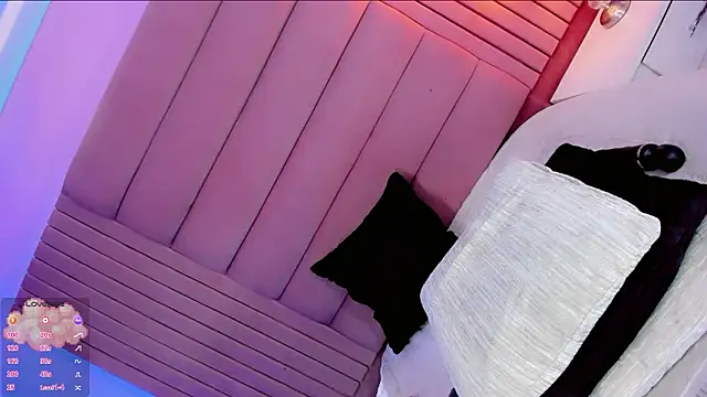 Snapshot of Baddinner chatting on February 2026 01:11:02 PM Baddinner online show from February 2026 01:11:02 PM