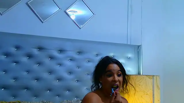 EileenBenzon online show from July 2026 03:29:01 PM