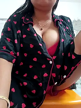 Priya 2222 online show from April 2026 06:35:02 PM