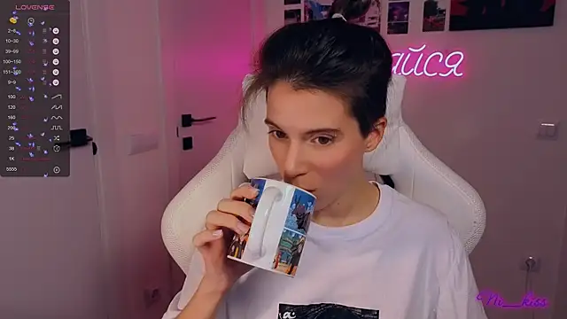  ni kiss online show from October 2025 06:38:02 PM