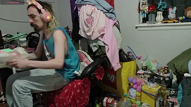 tallnerdyguy online show from March 2026 02:39:02 AM