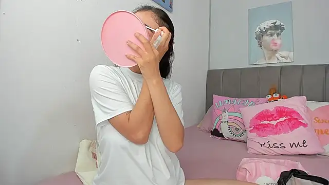 naughtyloverss online show from April 2026 02:22:01 PM