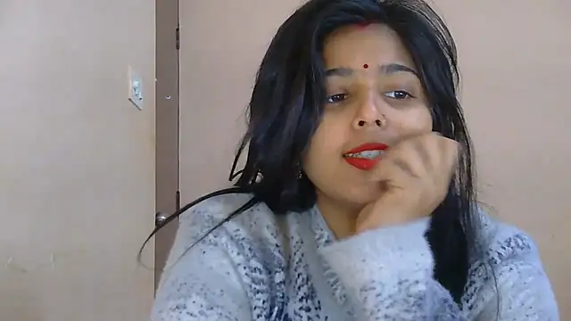 Snapshot of Sweet-Rani chatting on December 2025 03:30:02 PM Sweet-Rani online show from December 2025 03:30:02 PM