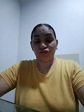 MirandaSoto online show from April 2026 05:18:02 AM