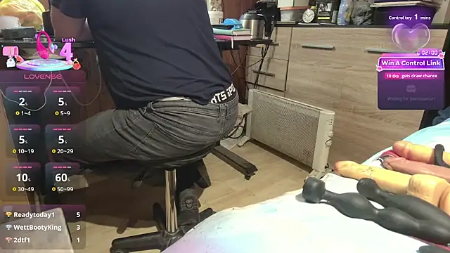 misteryman1956 online show from April 2026 08:09:02 PM