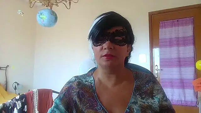 Ninalapiccolina online show from June 2026 02:04:02 PM