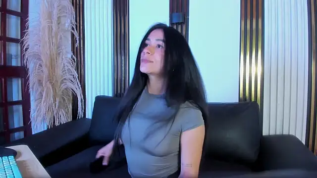 ChloeTurner  online show from April 2026 04:59:01 PM