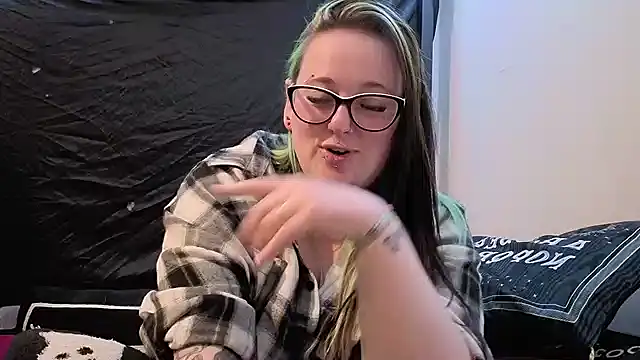 Bunny Cummings online show from April 2026 01:42:02 AM