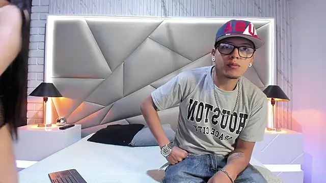 Snapshot of Bonny_Bonss chatting on January 2025 07:26:02 PM Bonny Bonss online show from January 2025 07:26:02 PM