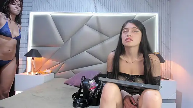 Snapshot of Bonny_Bonss chatting on February 2025 05:39:02 PM Bonny Bonss online show from February 2025 05:39:02 PM