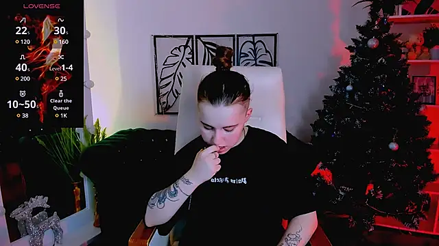 Dolly  Queen  online show from January 2025 02:29:02 AM