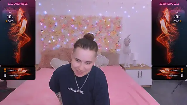 Dolly  Queen  online show from January 2025 12:12:02 AM