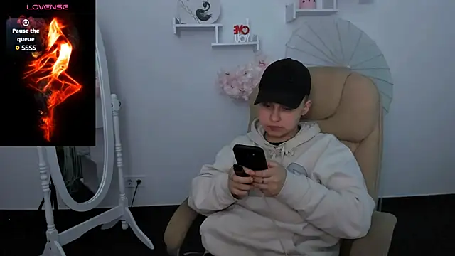 Dolly  Queen  online show from January 2025 11:54:01 PM