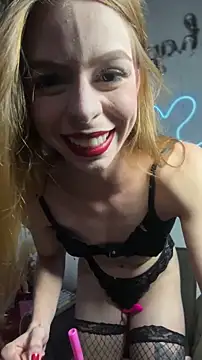 RuivaRaposinha online show from April 2026 01:00:02 AM