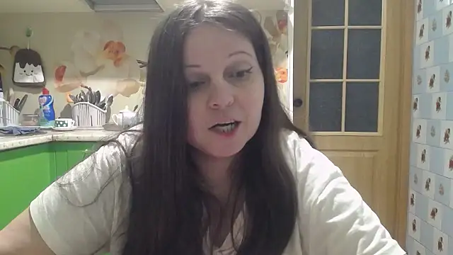 Snapshot of CatMelissa chatting on May 2026 09:32:02 PM CatMelissa online show from May 2026 09:32:02 PM
