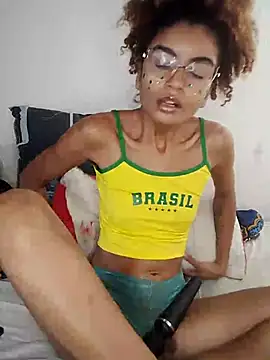 Snapshot of Emanuelle_manu chatting on June 2026 02:10:01 PM Emanuelle manu online show from June 2026 02:10:01 PM
