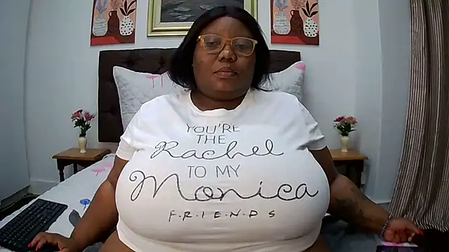 Snapshot of DAIRYBELLELIZxx chatting on May 2026 09:23:02 PM DAIRYBELLELIZxx online show from May 2026 09:23:02 PM