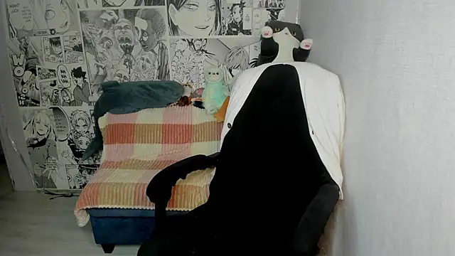 Martha Cameron online show from March 2025 01:25:02 AM