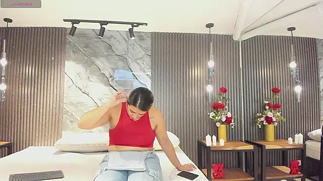 julietha taylor online show from March 2026 11:00:01 PM