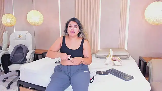 Snapshot of julietha_taylor chatting on July 2026 03:03:01 AM julietha taylor online show from July 2026 03:03:01 AM