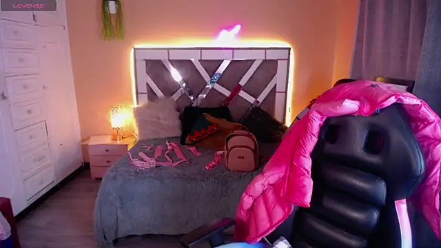 Scarllett BDSM online show from December 2024 03:56:02 AM