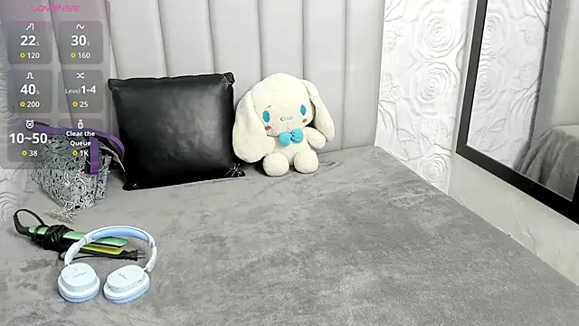 AlexaFoxy18 online show from March 2026 06:52:02 AM