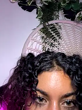 AlyssaHottv  online show from December 2025 12:20:02 AM