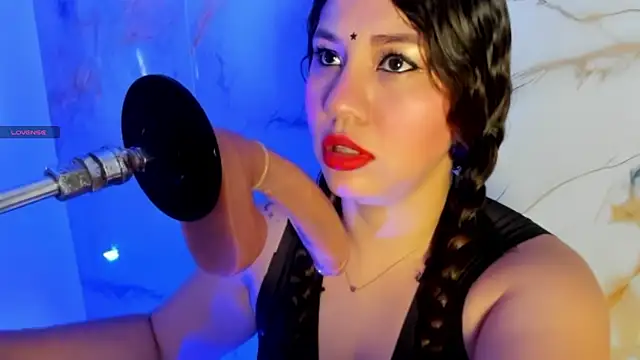 hade cute online show from April 2026 03:39:02 PM