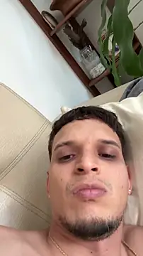 ArturoDelgado1 online show from April 2026 05:25:01 PM