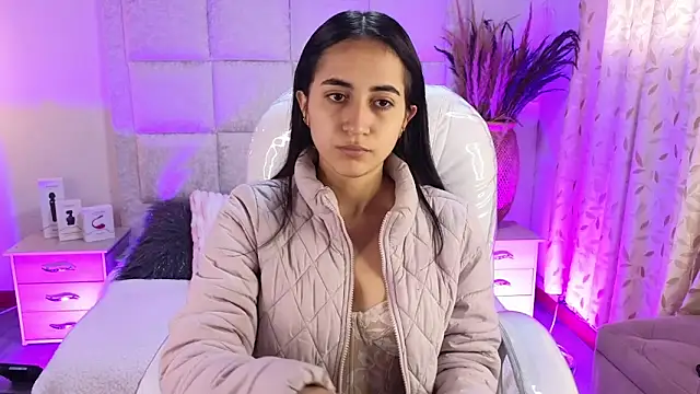 Mia Fischer online show from April 2026 11:43:01 AM