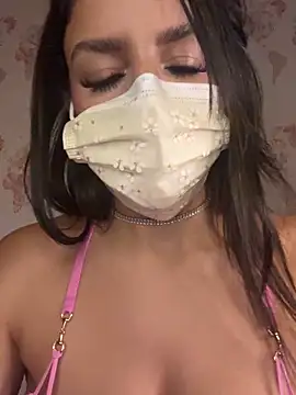 shanelle0 online show from September 2025 11:49:01 PM