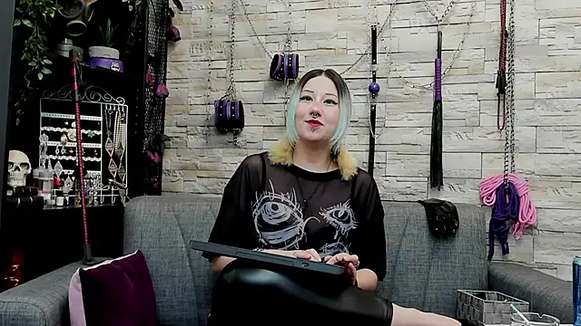 CruelMistress online show from March 2026 01:07:02 AM