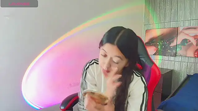 zoe connor19 online show from April 2026 08:50:01 PM