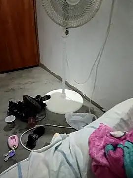 SpeedingLarousse online show from March 2026 02:49:01 AM