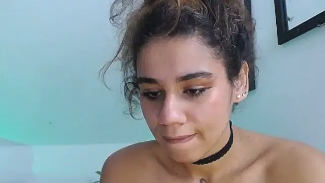 diamonmeli online show from February 2025 11:36:01 PM