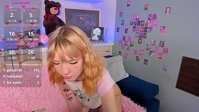 Linablueeyed online show from February 2025 02:27:02 PM