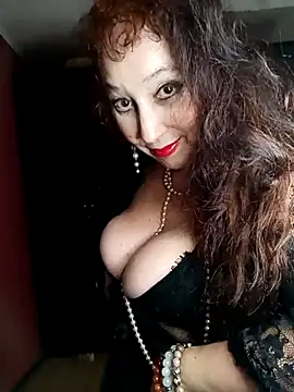 Snapshot of GypsyEsmeralda chatting on March 2025 02:10:02 PM GypsyEsmeralda online show from March 2025 02:10:02 PM