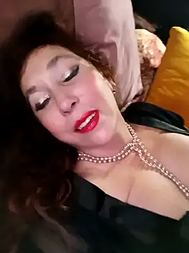 Snapshot of GypsyEsmeralda chatting on March 2025 05:15:01 PM GypsyEsmeralda online show from March 2025 05:15:01 PM