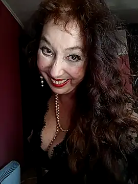 Snapshot of GypsyEsmeralda chatting on March 2025 01:56:02 PM GypsyEsmeralda online show from March 2025 01:56:02 PM