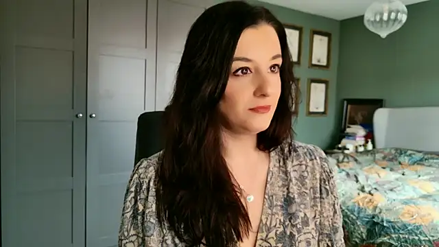 flatwhite0 online show from April 2026 09:18:01 AM