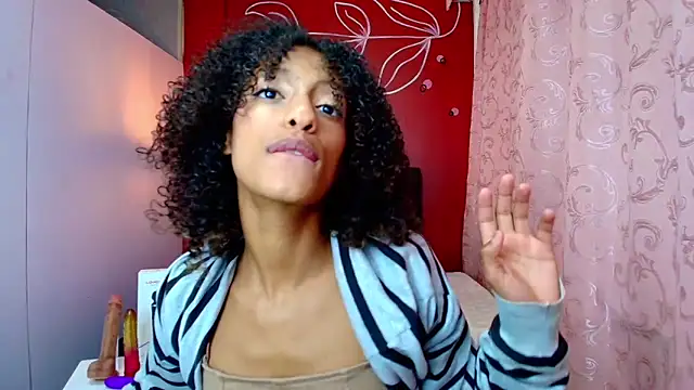 Zia Green online show from February 2025 03:31:02 PM